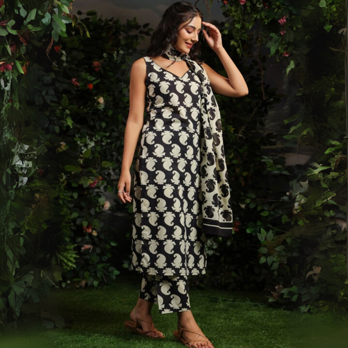 Designer Women's Kurta Set with Dupatta for Festive Wear |