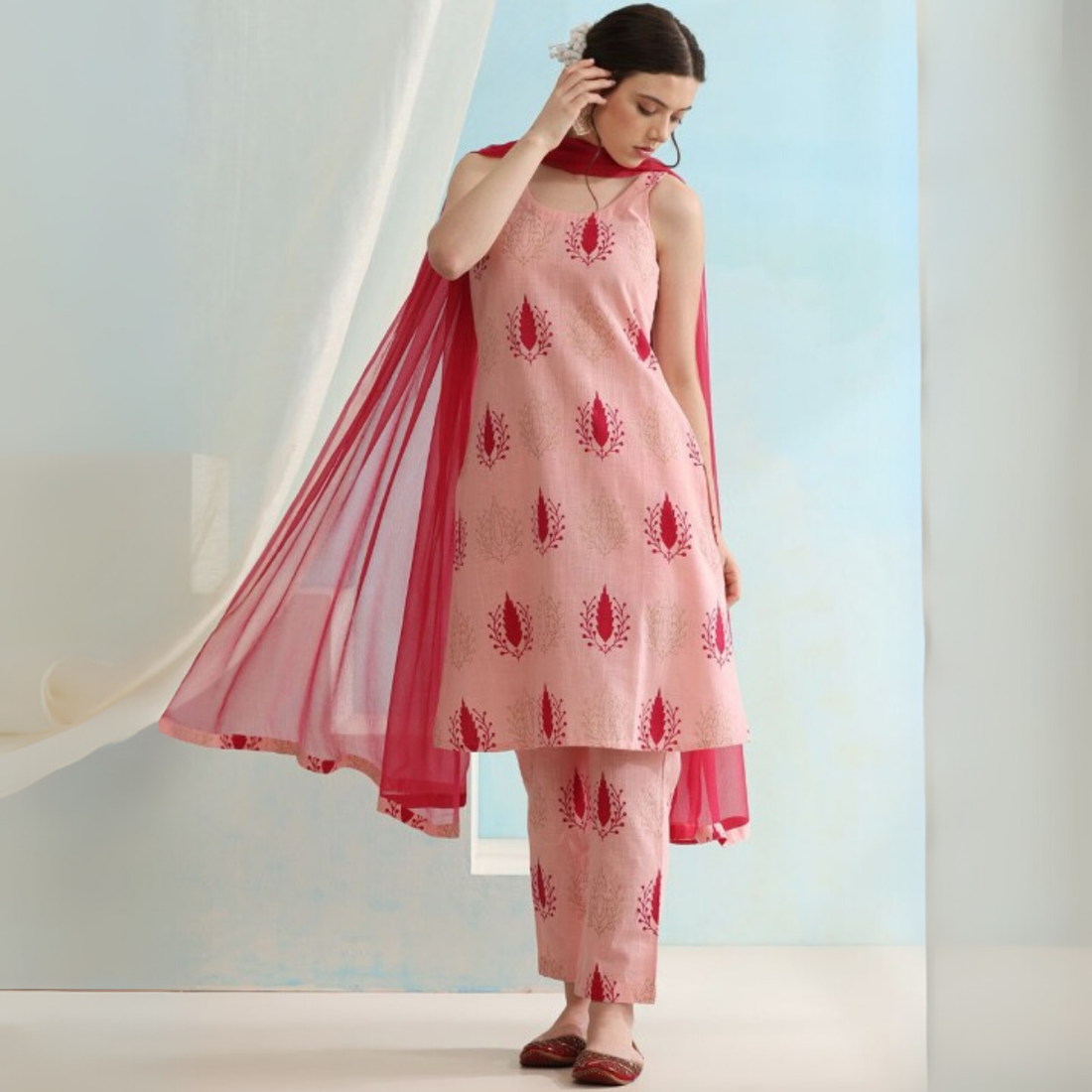Designer Women's Kurta Set with Dupatta for Festive Wear |