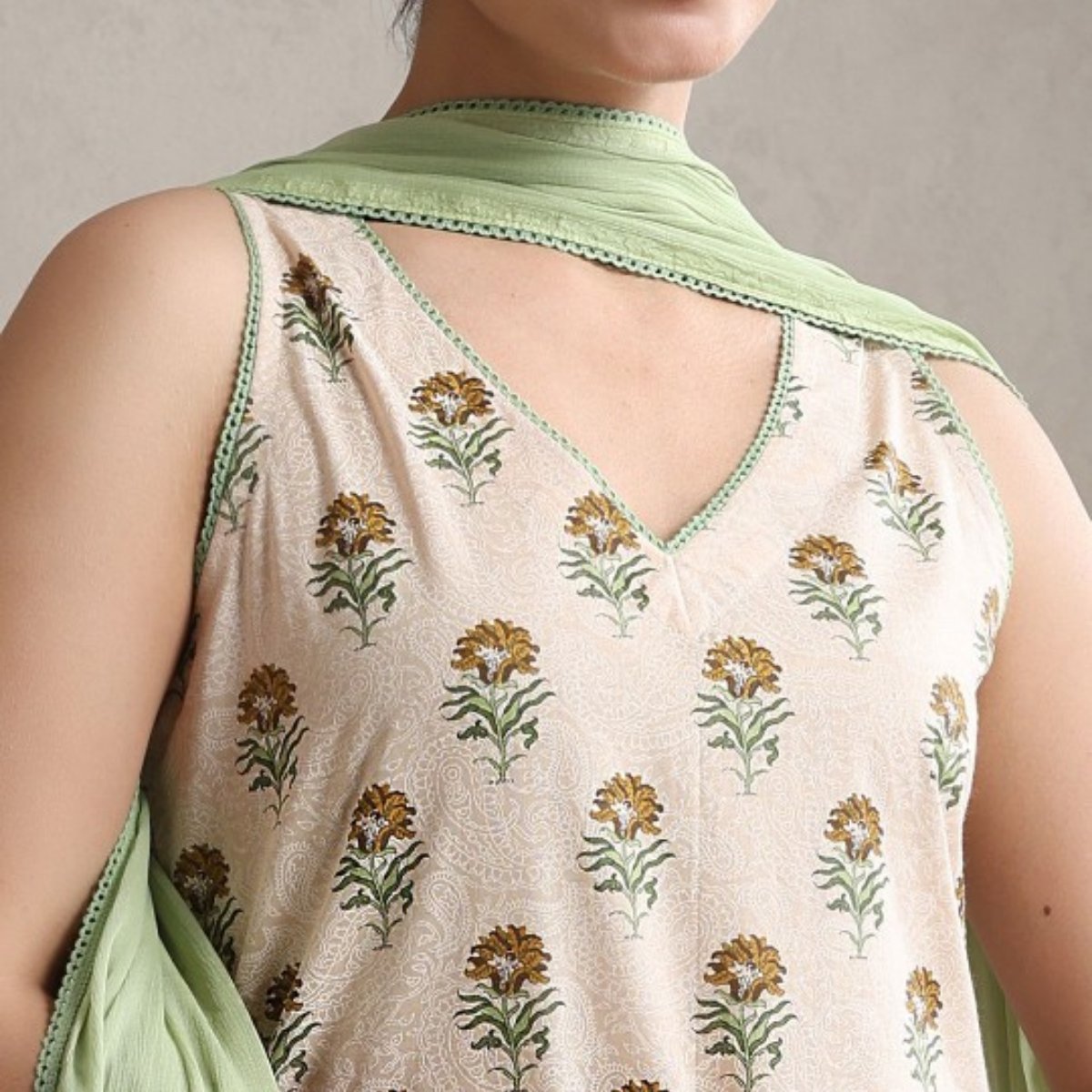Designer Women's Kurta Set with Dupatta for Festive Wear |