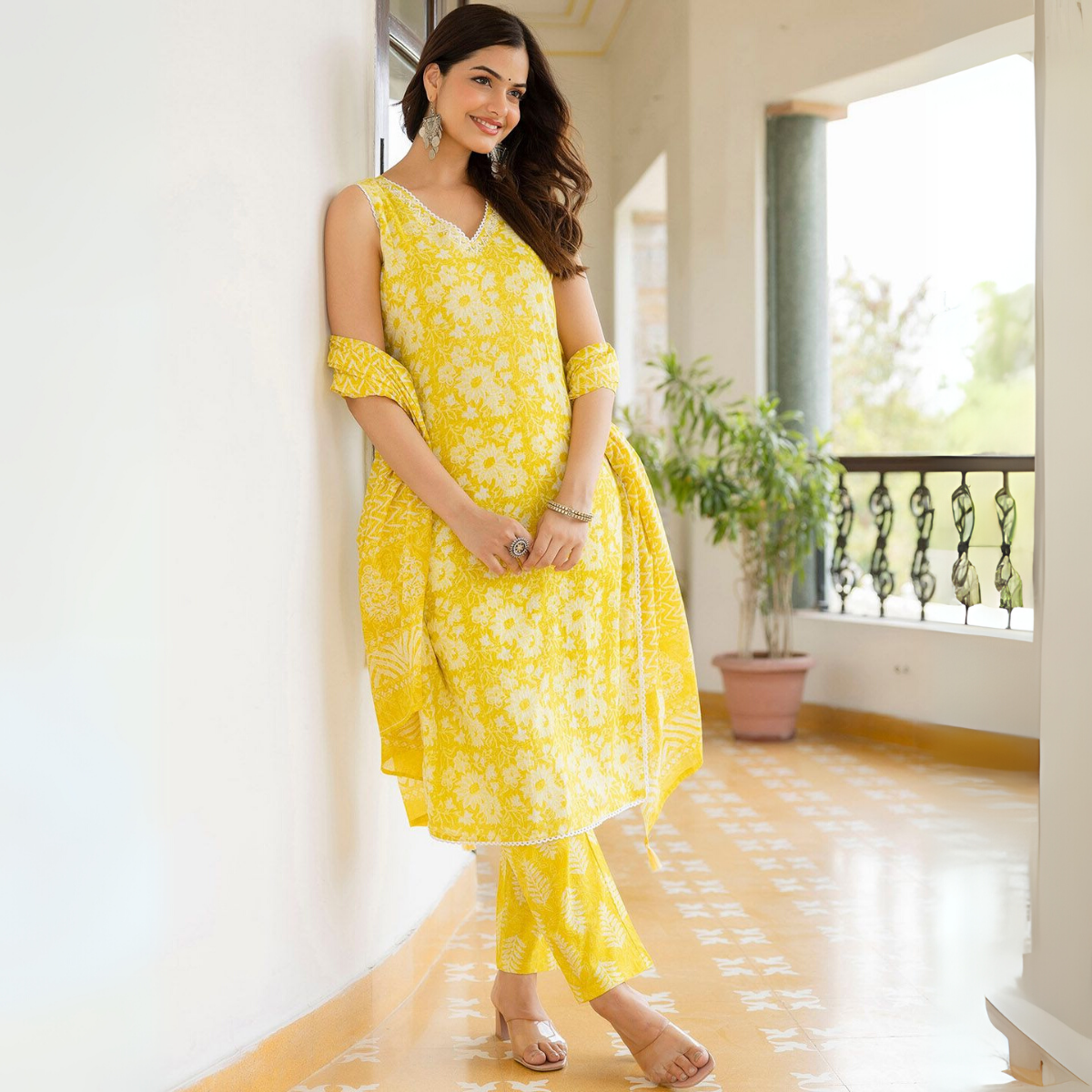 Designer Women's Kurta Set with Dupatta for Festive Wear |