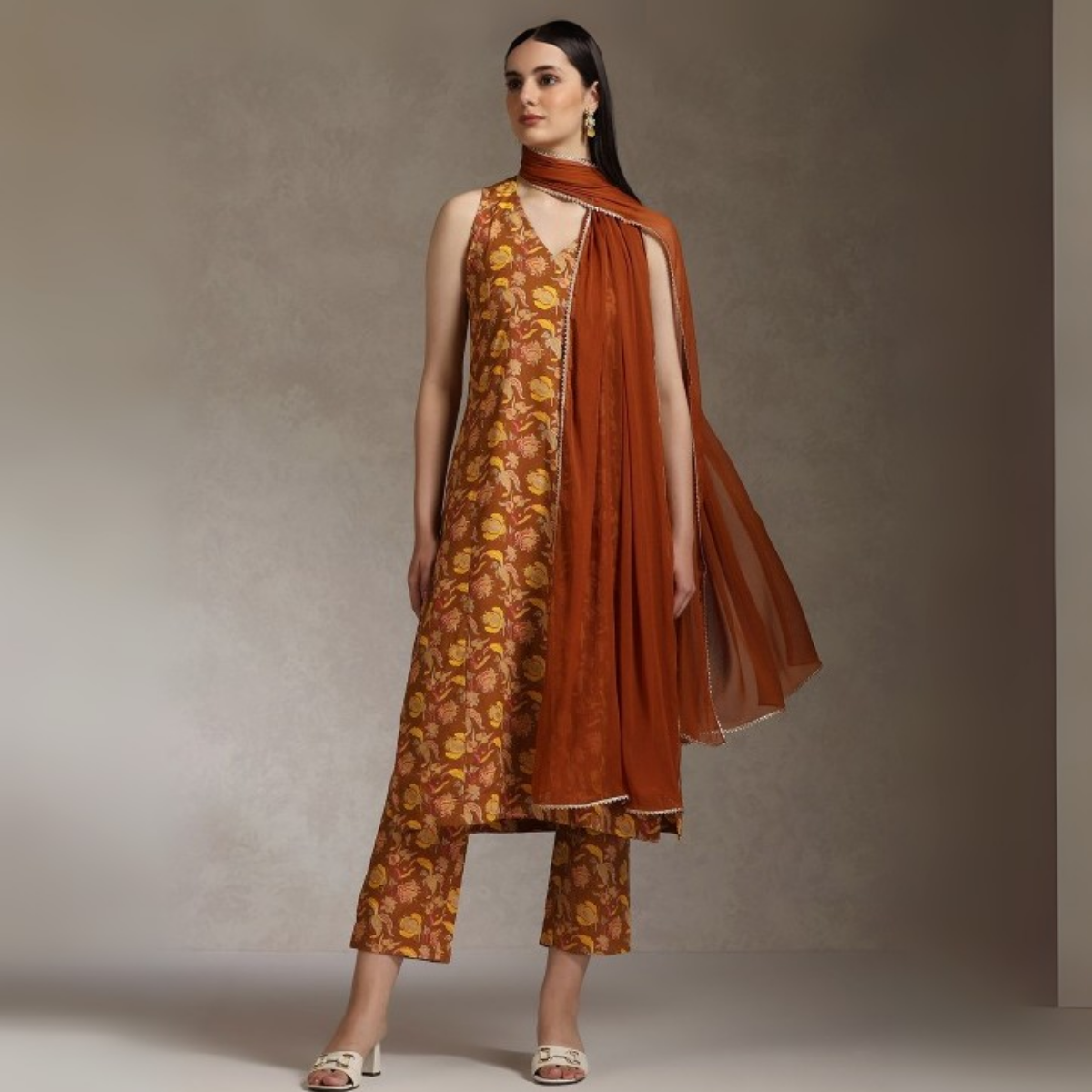 Designer Women's Kurta Set with Dupatta for Festive Wear |